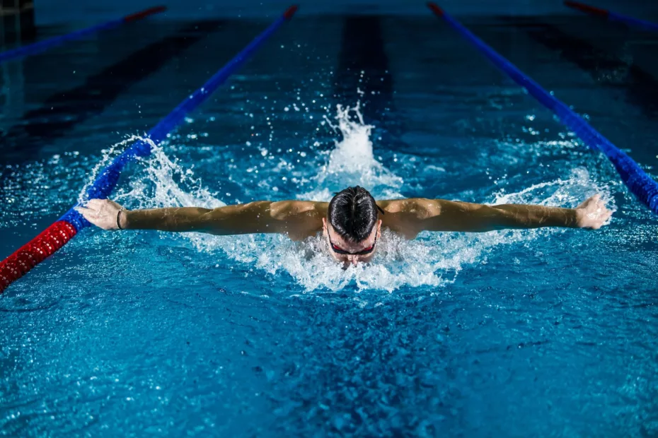 Quand faire du sport et à quelle intensité ? Soins Rando Survie Nageur seul, papillon